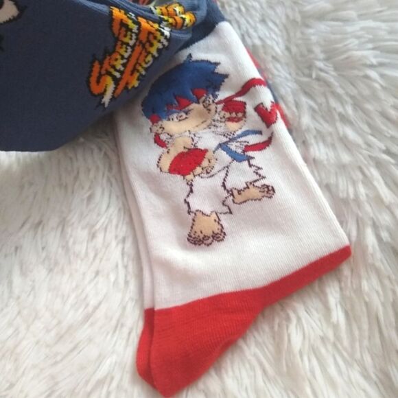 Street Fighter Ryu vs Ken Crew Socks - Picture 3 of 4